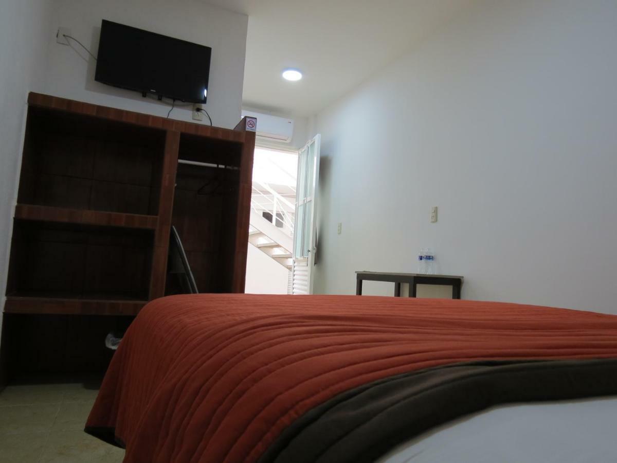 Hotel Del Arte Y Figura Leon Bagian luar foto
