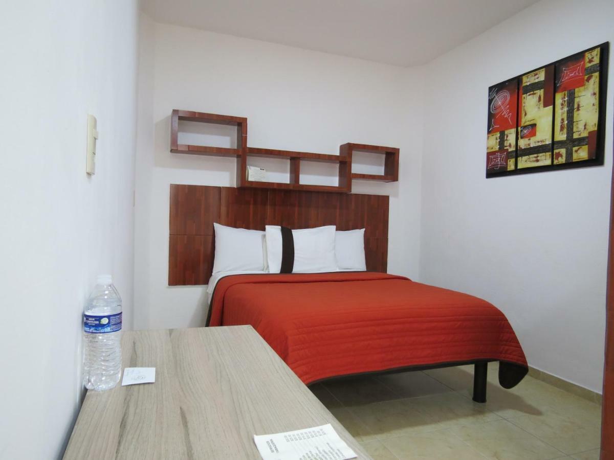 Hotel Del Arte Y Figura Leon Bagian luar foto